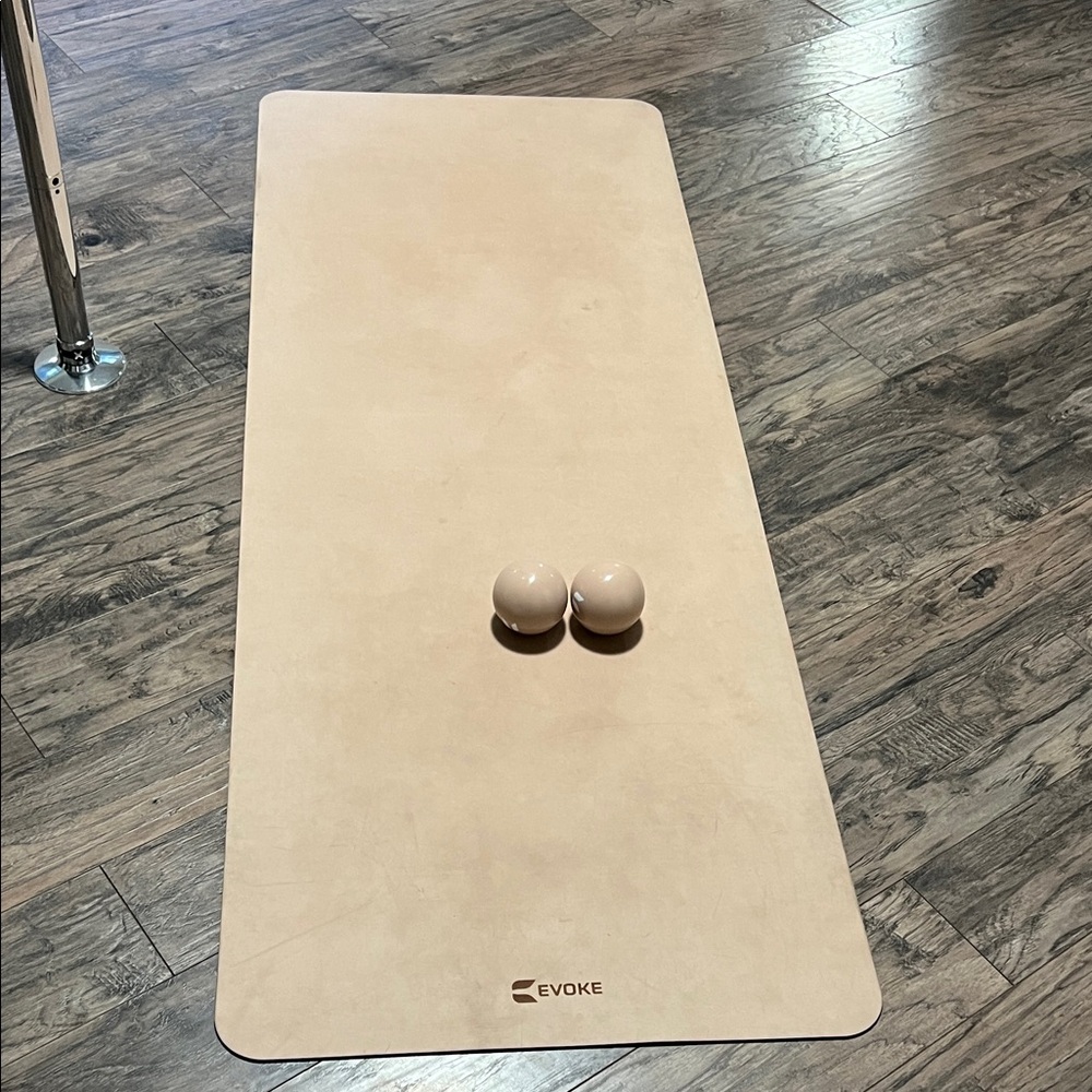 Tan Yoga Mat with Massage Balls